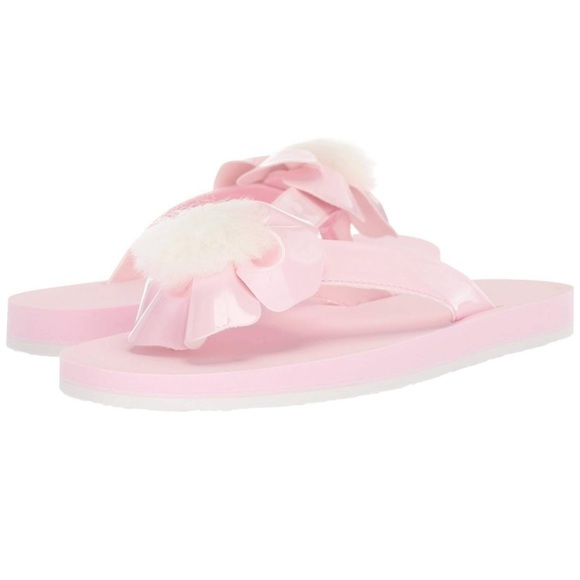 UGG Shoes - Ugg pink flip flops